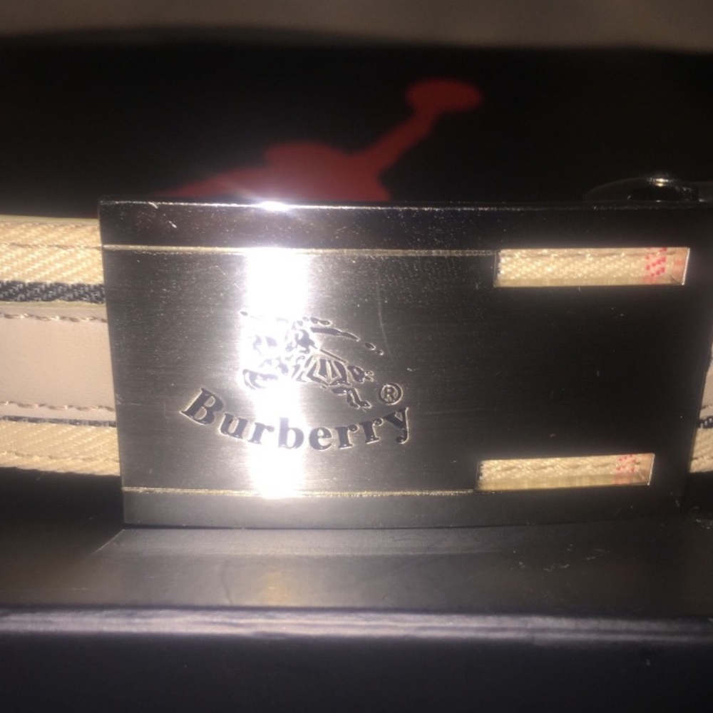 Burberry belt